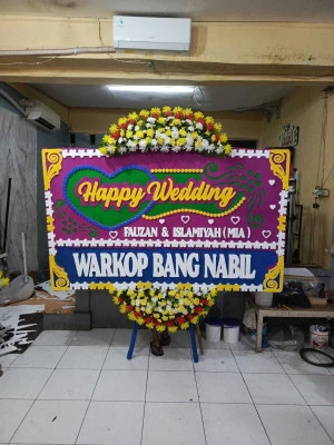 Papan Bunga di Tugu Selatan