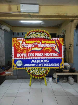 Papan Bunga di Tugu Selatan