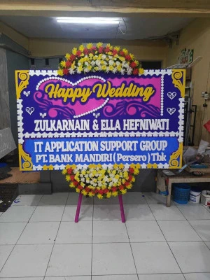 Papan Bunga di Tugu Selatan